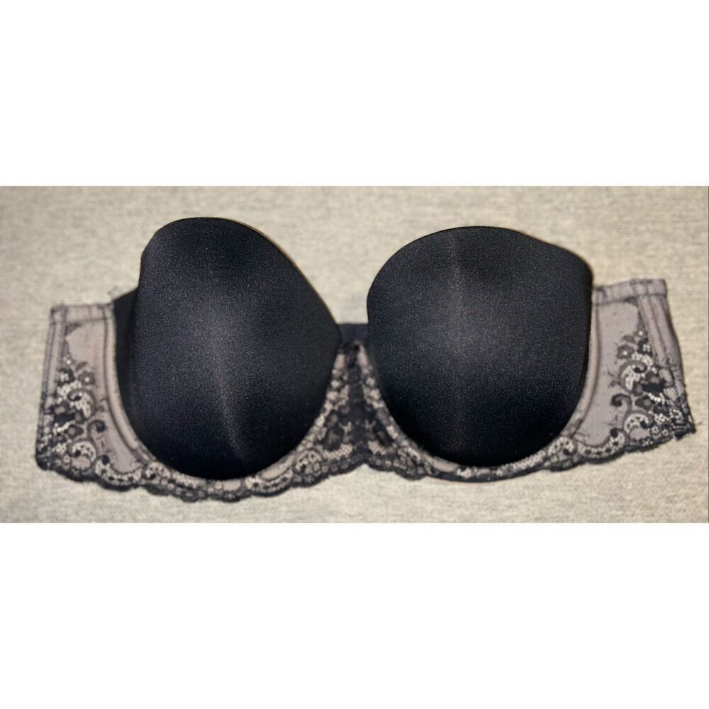 Torrid Curve black lace Strapless Bra size 42C